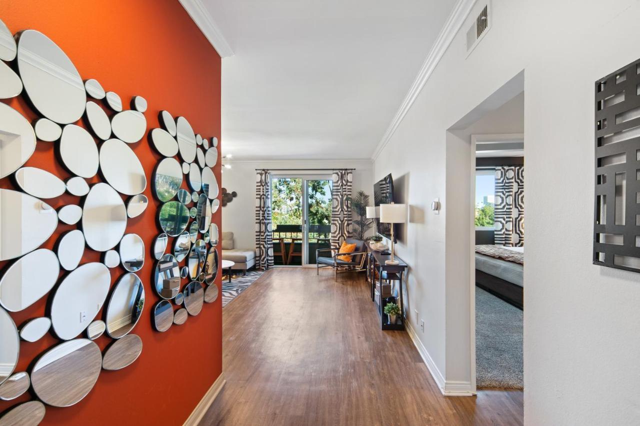 Beverly Hills 2 Bed 2 Bath Penthouse With Den And Parking 414 Los Angeles Extérieur photo