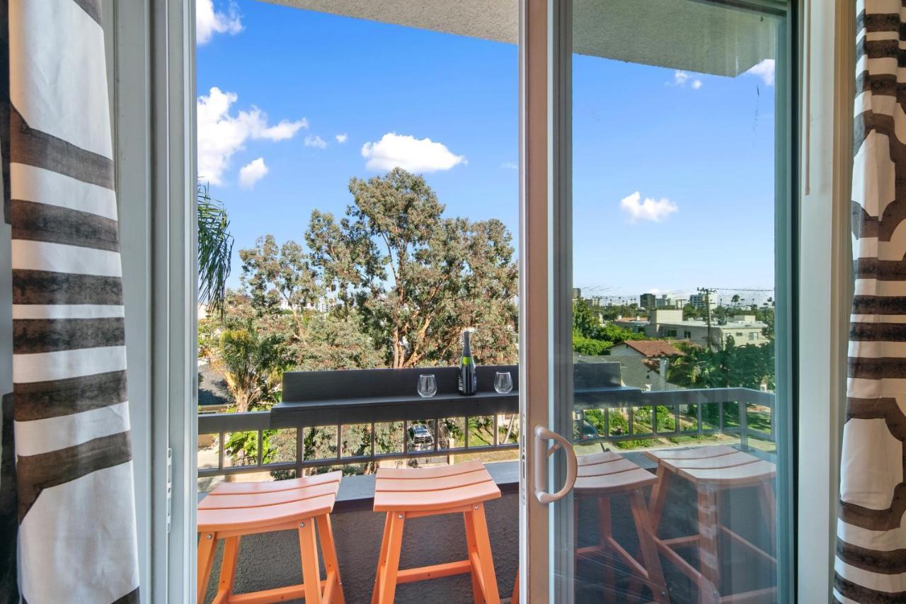 Beverly Hills 2 Bed 2 Bath Penthouse With Den And Parking 414 Los Angeles Extérieur photo