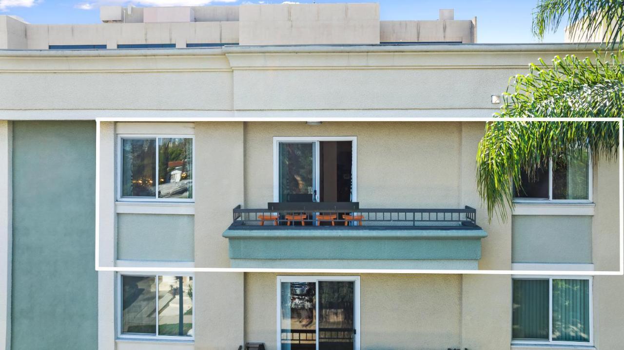 Beverly Hills 2 Bed 2 Bath Penthouse With Den And Parking 414 Los Angeles Extérieur photo