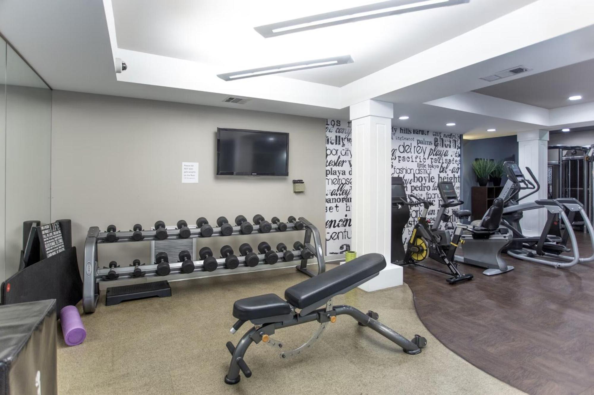 Beverly Hills 2 Bed 2 Bath Penthouse With Den And Parking 414 Los Angeles Extérieur photo